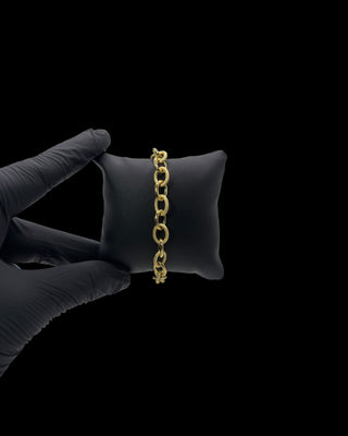 Bracelet maille forçat sablé & lisse en or jaune 18K : 

~ Longueur : 19 CM

~ Largeur : 8.5 MM

~ Poids : 4.8 GR 