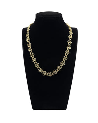 Collier maille atmosphère en or jaune 18K :

~ Longueur : 45 CM

~ Largeur : 12 MM

~ Poids : 11.5 GR